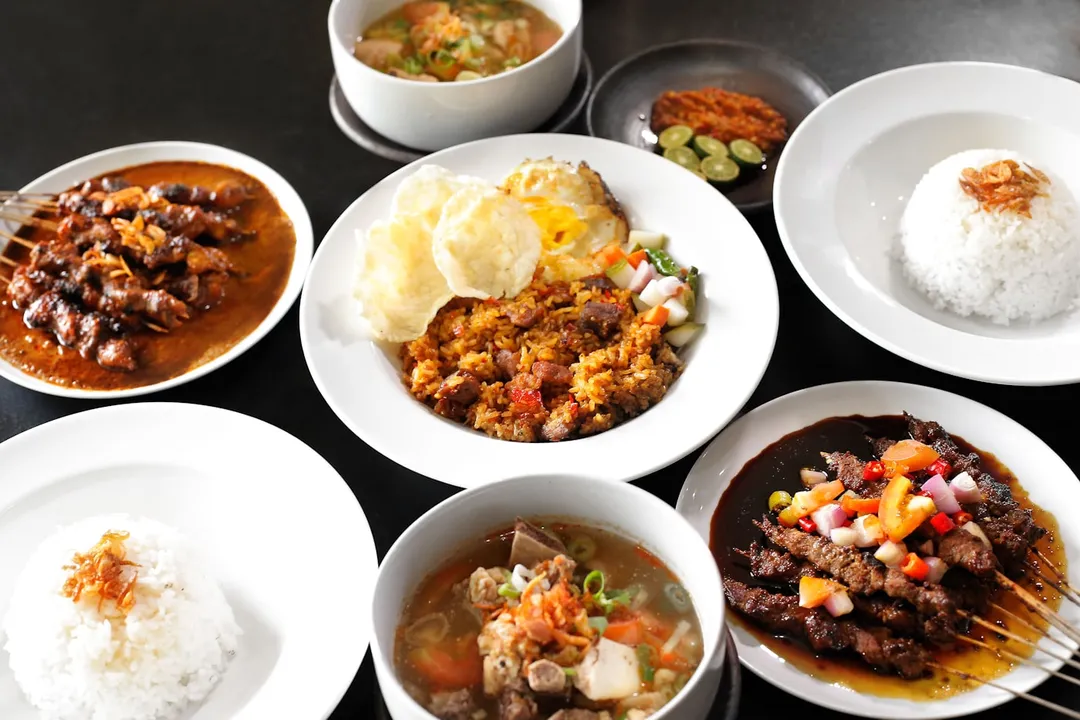 Rendang Daging Sapi — foto contoh, bukan masakan Mamang